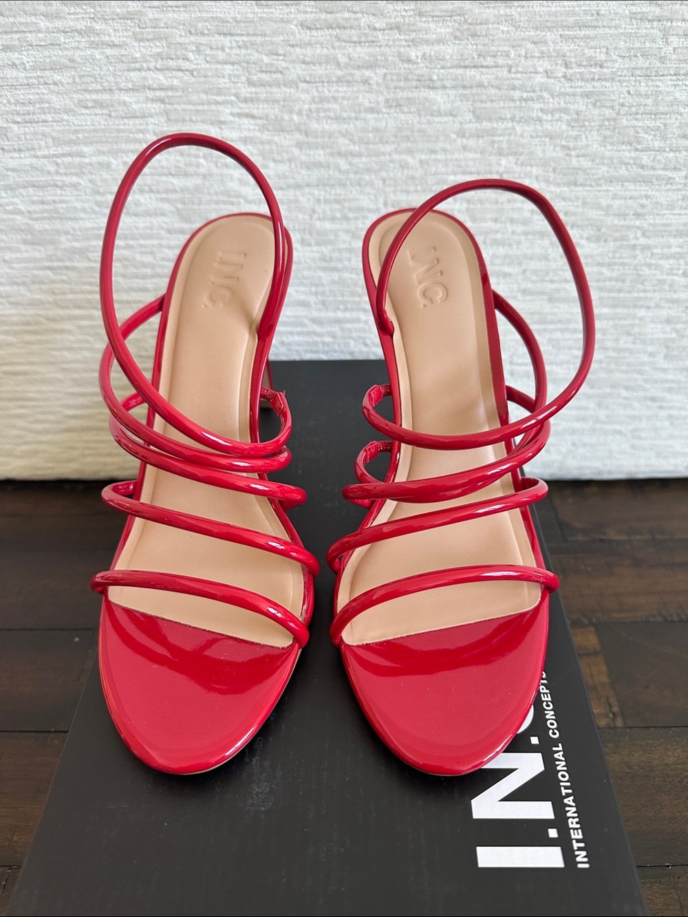 INC International Concepts Red Patent Multi-Strap Heeled Sandals NIB - Picture 1 of 3